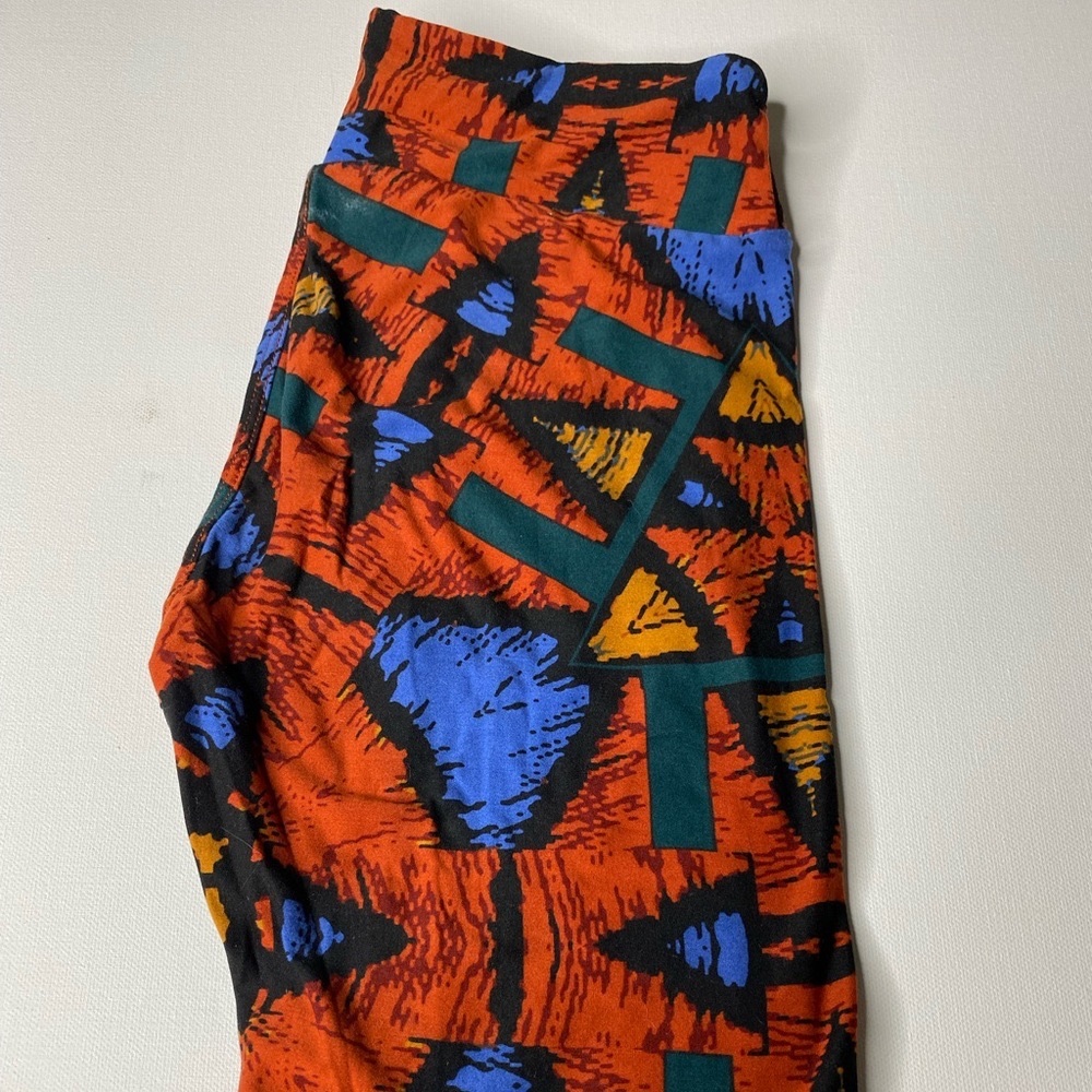 LuLaRoe One Size Leggings(fits sizes 2-12)-New